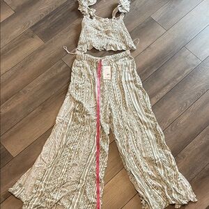 Chic Patterned Jumpsuit in Cream and Green